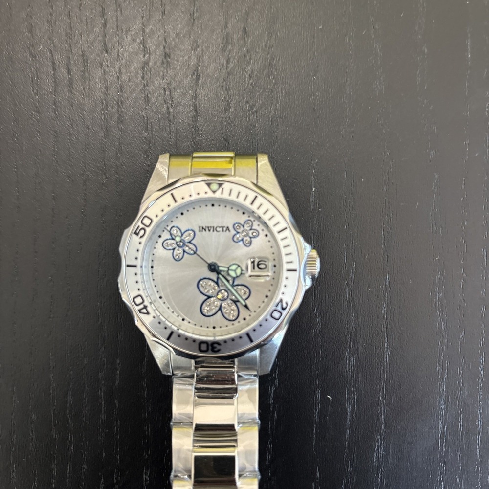 Invicta Women Watch Analog Quartz Silver Tone Stainless Steel NWT in the Box